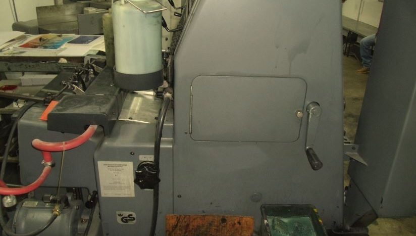 Prensa offset en el taller de OGC